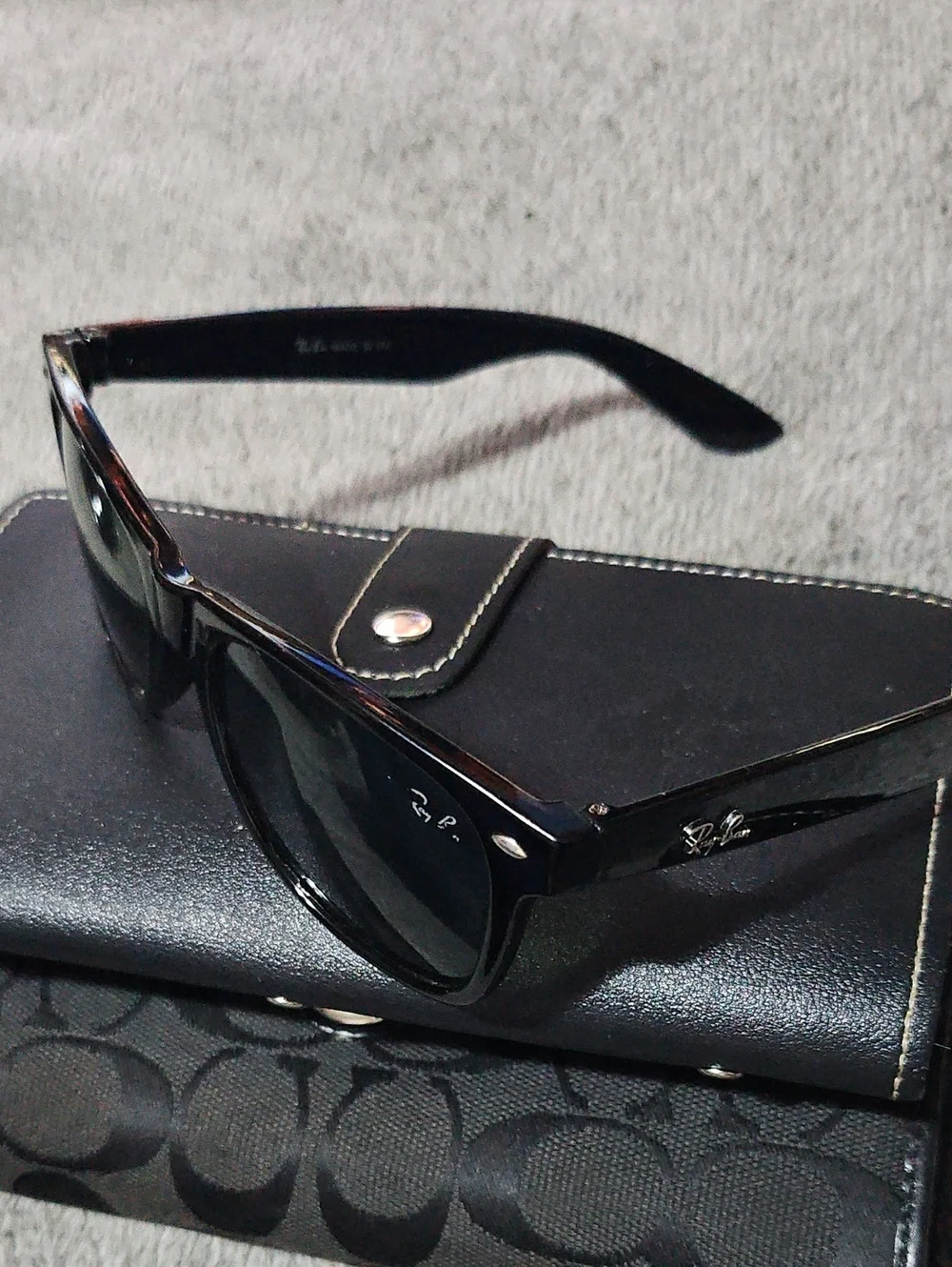 Rayban Designer Mens Sunglasses With Case
